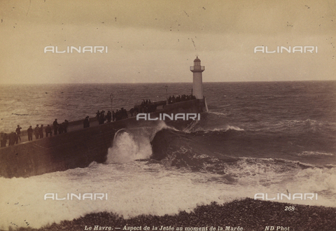 AVQ-A-003730-0031 - Il molo, 'le Jetée', di Le Havre in Normandia - Data dello scatto: 1900 ca. - Archivi Alinari, Firenze