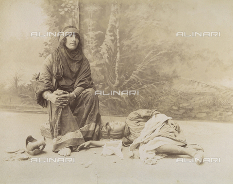 AVQ-A-003744-0005 - Bedouin women, Tunis - Date of photography: 1896 - Alinari Archives, Florence