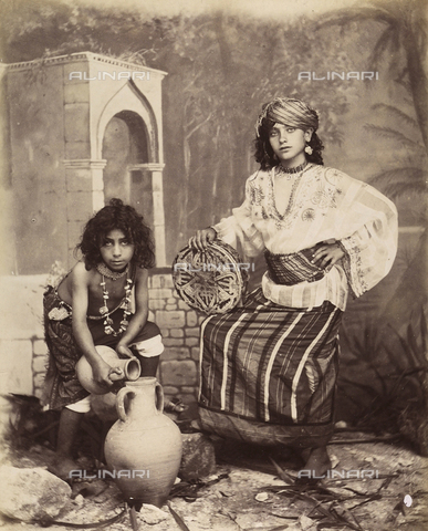 AVQ-A-003744-0009 - Young bedouins, Tunis - Date of photography: 1896 - Alinari Archives, Florence
