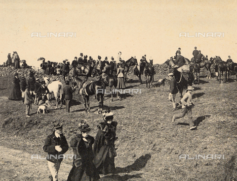 AVQ-A-003771-0059 - A moment of pause during a fox hunt in the countryside around Coazzo, near Rome - Date of photography: 08/03/1897 - Alinari Archives, Florence