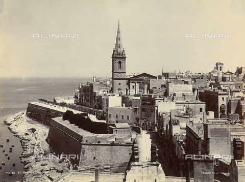 AVQ-A-003805-0035 - View of Valletta with the bell tower of St. Paul's church - Date of photography: 1910 ca. - Alinari Archives, Florence
