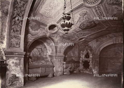 AVQ-A-003805-0040 - The crypt of St. John's cathedral in Valletta - Date of photography: 1910 ca. - Alinari Archives, Florence