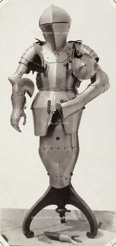 AVQ-A-003863-0007 - The upper part of a sixteenth century suit of armor of the Emperor Maximilian I, preserved in Austria - Date of photography: 1859 - Alinari Archives, Florence