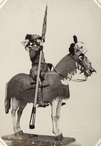AVQ-A-003863-0019 - Bardatura per cavallo e armatura cinquecentesca dell'Arciduca Ferdinando Conte del Tirolo, conservate in Austria - Data dello scatto: 1859 - Archivi Alinari, Firenze