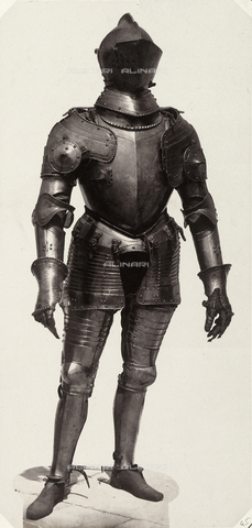 AVQ-A-003863-0045 - A sixteenth century suit of armor that belonged to Duke William, preserved in Austria - Date of photography: 1859 - Alinari Archives, Florence