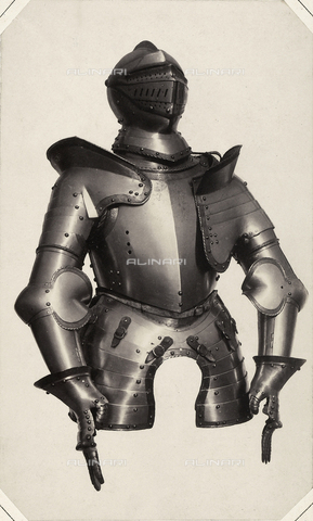 AVQ-A-003864-0005 - Upper part of the sixteenth century armor of Ferdinando Gonzaga Duca di Arriano, preserved in Austria - Date of photography: 1862 - Alinari Archives, Florence