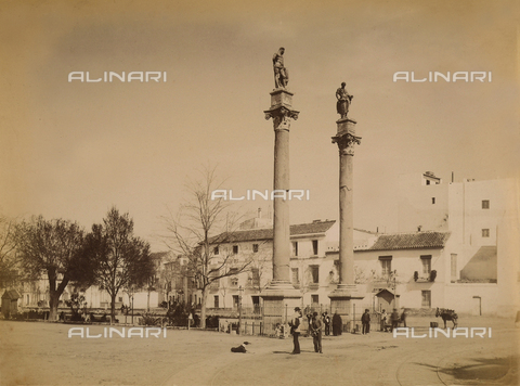 AVQ-A-003897-0072 - Roman columns with the sixteenth century statues of Hercules and Caesar, on the southern side of the Alameda de Hércules, walking in this park of Seville - Date of photography: 1880 - 1890 - Alinari Archives, Florence