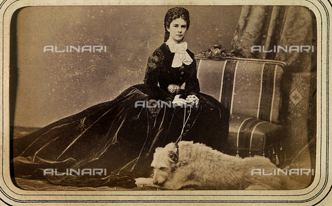 AVQ-A-003930-0032 - Portrait of Empress Elizabeth of Wittelsbach with her dog Shadow - Date of photography: 1868 - Alinari Archives, Florence