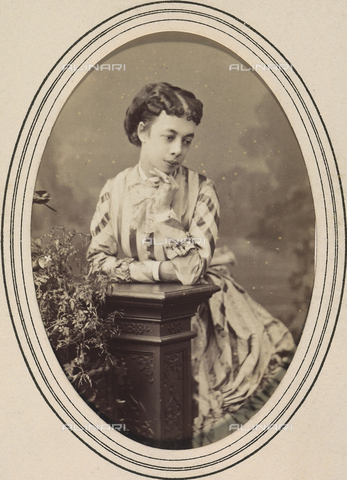 AVQ-A-003930-0071 - Portrait of Pauline Metternich, wife of Prince Richard - Date of photography: 1860-70 ca. - Alinari Archives, Florence