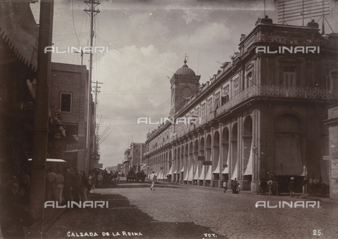 AVQ-A-004053-0051 - 'Antilles': the queen’s street in Havana - Date of photography: 1910-1920 ca. - Alinari Archives, Florence