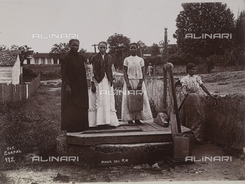 AVQ-A-004053-0055 - 'Antilles': residents of Pinar del Rio - Date of photography: 1910-1920 ca. - Alinari Archives, Florence