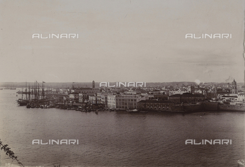 AVQ-A-004053-0079 - 'Antilles': panorama of Havana - Date of photography: 1910-1920 ca. - Alinari Archives, Florence