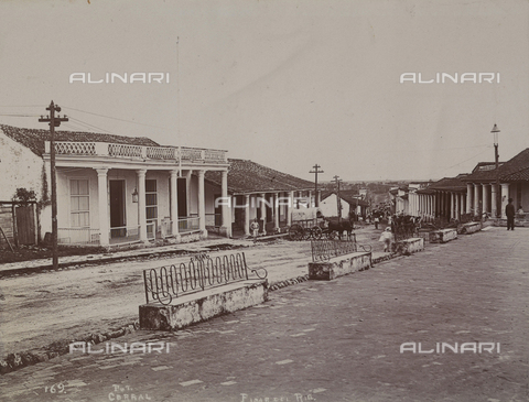 AVQ-A-004053-0116 - 'Antilles': a street in Pinar del Rio - Date of photography: 1910-1920 ca. - Alinari Archives, Florence