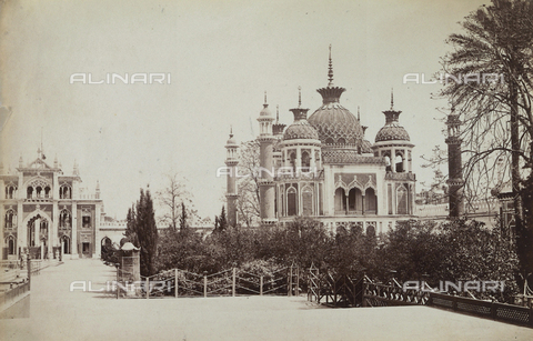 AVQ-A-004120-0058 - I giardini del complesso dell'Husainabad Imambara a Lucknow, in India - Data dello scatto: 1880-1890 ca. - Archivi Alinari, Firenze