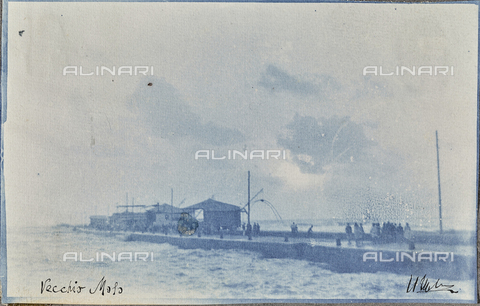 AVQ-A-004294-0013 - "Old pier", Viareggio - Date of photography: 1900-1910 - Alinari Archives, Florence