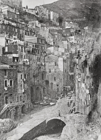 AVQ-A-004294-0029 - View of Riomaggiore - Date of photography: 1900-1910 - Alinari Archives, Florence