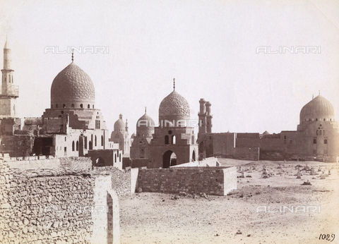 AVQ-A-004358-0004 - "Sites et Monuments du Caire": Mausoleum of Sultan Barkouq, Cairo - Date of photography: 1873-1893 - Alinari Archives, Florence