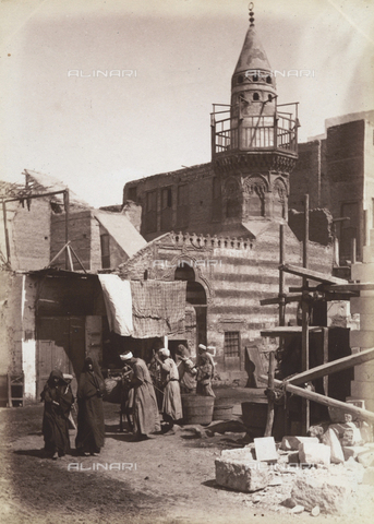 AVQ-A-004358-0068 - "Sites et Monuments du Caire": the little mosque of sheik Issa el Adaoui in the Bab es  Charyeh quarter - Date of photography: 1873-1893 - Alinari Archives, Florence