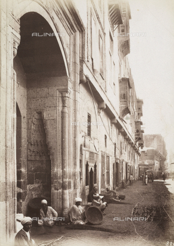 AVQ-A-004358-0172 - "Sites et Monuments du Caire": building in the Boulaq quarter - Date of photography: 1873-1893 - Alinari Archives, Florence