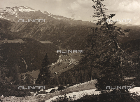 AVQ-A-004395-0002 - Mountain landscape with Madonna di Campiglio in the distance - Date of photography: 1914 - Alinari Archives, Florence