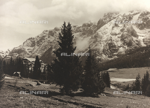 AVQ-A-004395-0003 - View of the Campo Carlo Magno Pass, near Pinzolo - Date of photography: 1914 - Alinari Archives, Florence