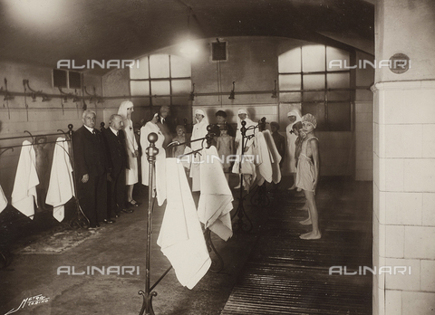 AVQ-A-004562-0004 - Album "School Giacinto Pacchiotti, photographs taken during the visit of HRH Princess Lydia Duchess of Pistoia": the princess during the visit to children - Date of photography: 20/11/1929 - Alinari Archives, Florence