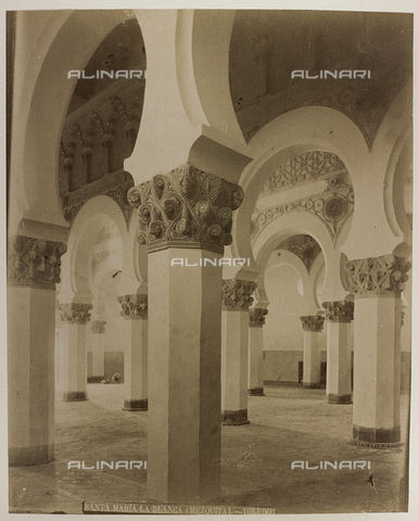 AVQ-A-004640-0019 - Album "Toledo ": Inside of Santa Maria La Blanca, a former synagogue in Toledo - Date of photography: 1880-1890 - Alinari Archives, Florence