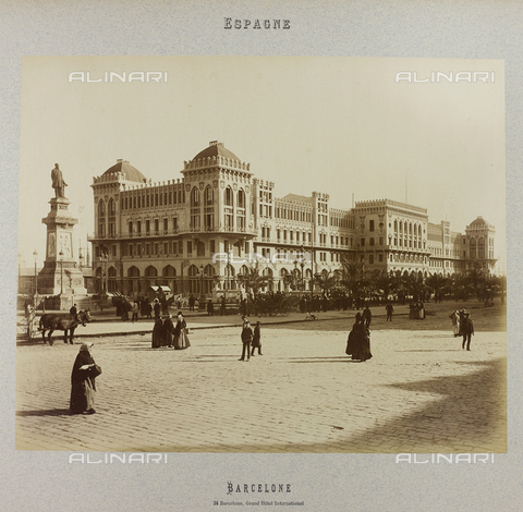 AVQ-A-004816-0007 - Album "Barcelone 1888 ": View of the Grand Hotel Internacional in Barcelona - Date of photography: 1888 - Alinari Archives, Florence