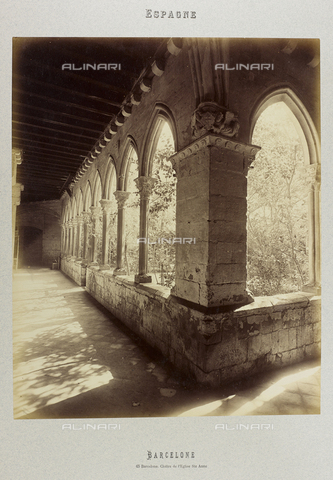 AVQ-A-004816-0025 - Album " Barcelone 1888 ": Cloister of the Church of Saint Anne in Barcelona - Date of photography: 1888 - Alinari Archives, Florence