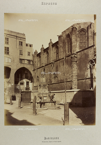 AVQ-A-004816-0027 - Album " Barcelone 1888 ": King's Square with the Royal Chapel of Saint Agatha in Barcelona - Date of photography: 1888 - Alinari Archives, Florence