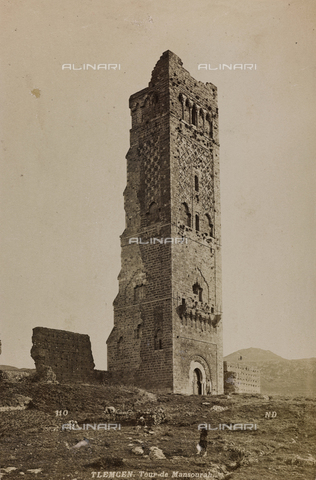 AVQ-A-004951-0005 - La torre di Mansourah a Tlemcen - Data dello scatto: 1890-1900 - Archivi Alinari, Firenze