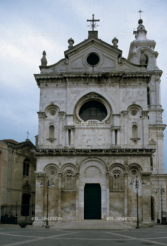 CAL-F-010976-0000 - La cattedrale di Foggia - Data dello scatto: 2002 - Archivi Alinari, Firenze