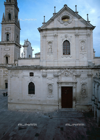CAL-F-011048-0000 - Facciata del Duomo di Lecce - Data dello scatto: 2002 - Archivi Alinari, Firenze