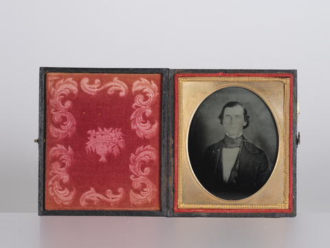 DVQ-F-000578-0000 - Male portrait - Date of photography: 1855-1860 ca. - Alinari Archives, Florence
