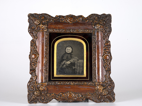 DVQ-F-001017-0000 - Portrait of an Elderly Woman - Date of photography: 1859-1863 ca. - Alinari Archives, Florence