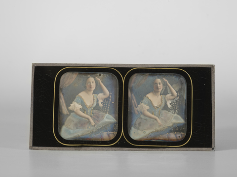 DVQ-F-001071-0000 - Female stereoscopic portrait - Date of photography: 1855 ca. - Alinari Archives, Florence