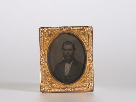 DVQ-F-002008-0000 - Male portrait - Date of photography: 1860 ca. - Alinari Archives, Florence
