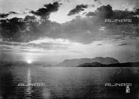 FBQ-A-006147-0010 - Veduta dell'Isola di Tavolara - Data dello scatto: 1911 - Archivi Alinari, Firenze