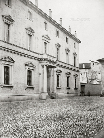 FBQ-A-006155-0003 - Il Palazzo del Tribunale a Parma - Data dello scatto: 1865 ca. - Archivi Alinari, Firenze