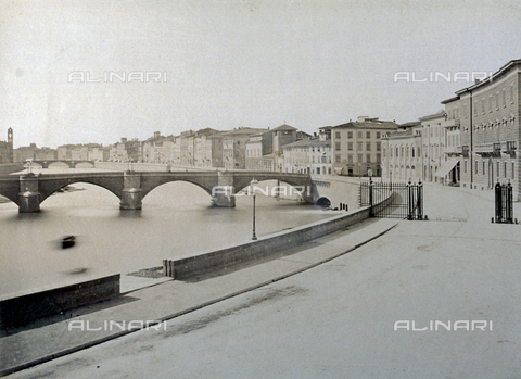 FBQ-F-002909-0000 - View of the city of Pisa from the banks of the river Arno - Date of photography: 1870 - 1890 - Alinari Archives, Florence