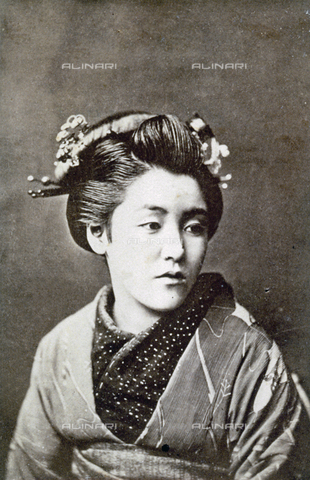 FBQ-S-001734-0026 - Half-length portrait of a Japanese woman in traditional attire - Date of photography: 1870 ca. - Alinari Archives, Florence