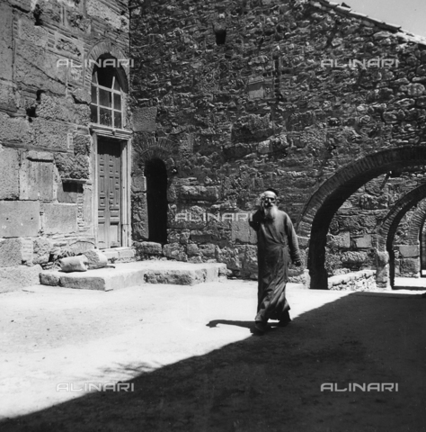 FCA-F-000129-0000 - Religious, Hosios Loukas, Distomo, Viotia, Greece - Date of photography: 1950-1960 - Alinari Archives, Florence