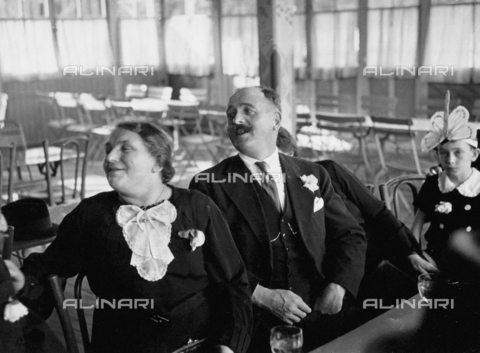 FCC-F-002670-0000 - Guests at wedding reception of the Robinson family - Date of photography: 1930-1939 ca. - Alinari Archives, Florence