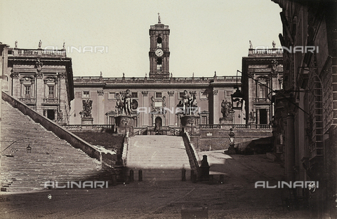 FCC-F-010081-0000 - View of Piazza del Campidoglio with the Palazzo Senatorio, in Rome - Date of photography: 26/09/1858 - Alinari Archives, Florence