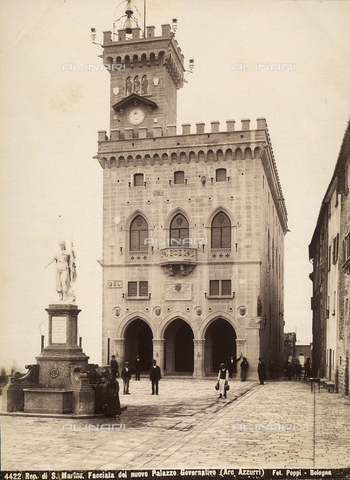 FCC-F-010669-0000 - The faà§ade of the Palazzo del Governo and the Statue of Liberty, in San Marino - Date of photography: 1880 ca. - Alinari Archives, Florence