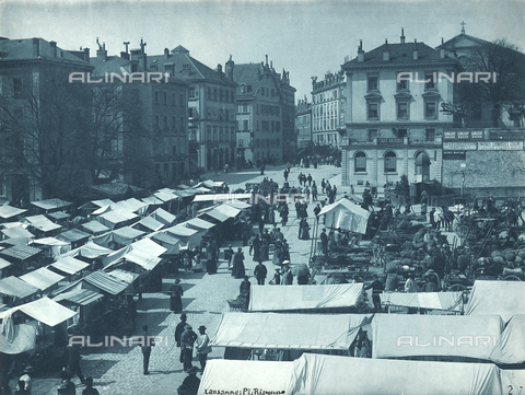 FCC-F-011687-0000 - Place de la Riponne a Losanna, il giorno del mercato - Data dello scatto: 1890 ca. - Archivi Alinari, Firenze