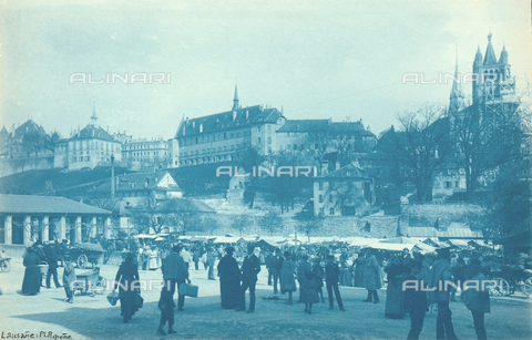 FCC-F-011707-0000 - Una piazza di Losanna, Svizzera - Data dello scatto: 1880 ca. - Archivi Alinari, Firenze