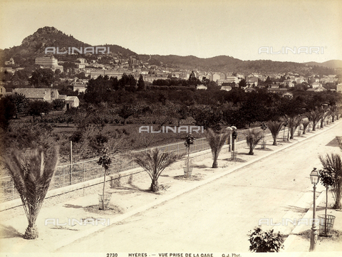 FCC-F-012266-0000 - View of the city of Hyeres, Provence. Photograph taken from the station - Date of photography: 1880 ca. - Alinari Archives, Florence
