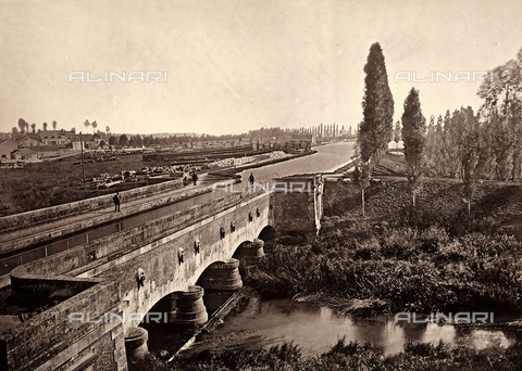 FCC-F-012415-0000 - Public works in France: the St. Florentin bridge-canal. - Date of photography: 1860 - 1880 ca. - Alinari Archives, Florence