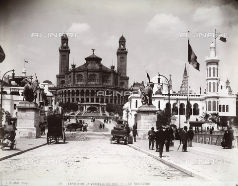 FCC-F-013292-0000 - World's Fair of 1900: view of the Trocadero. - Date of photography: 1900 - Alinari Archives, Florence